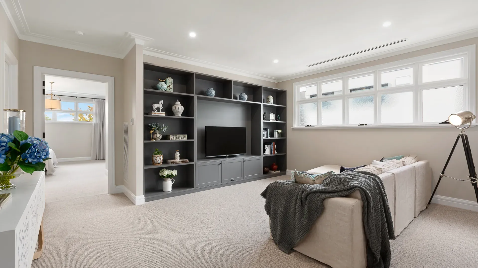 hamlyn luxury bedroom waterfront view and balcony hamlyn luxury bedroom waterfront view and balcony