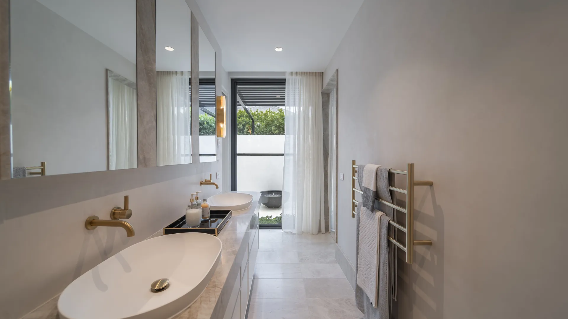 hamlyn luxury bedroom waterfront view and balcony hamlyn luxury bedroom waterfront view and balcony